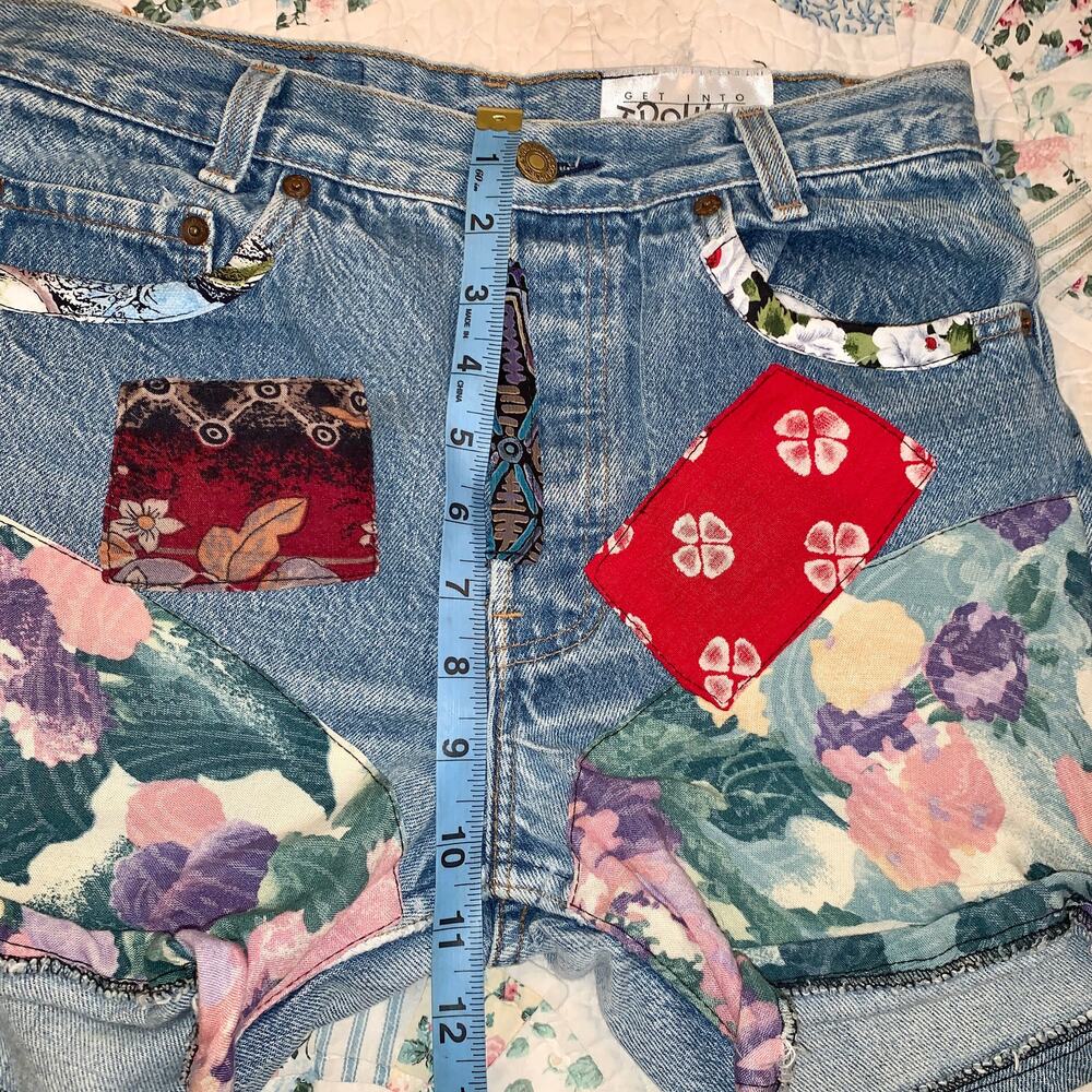 VINTAGE LEVIS 501's PATCHWORK QUILT PATCHED DENIM SHORTS - Picture 12 of 13